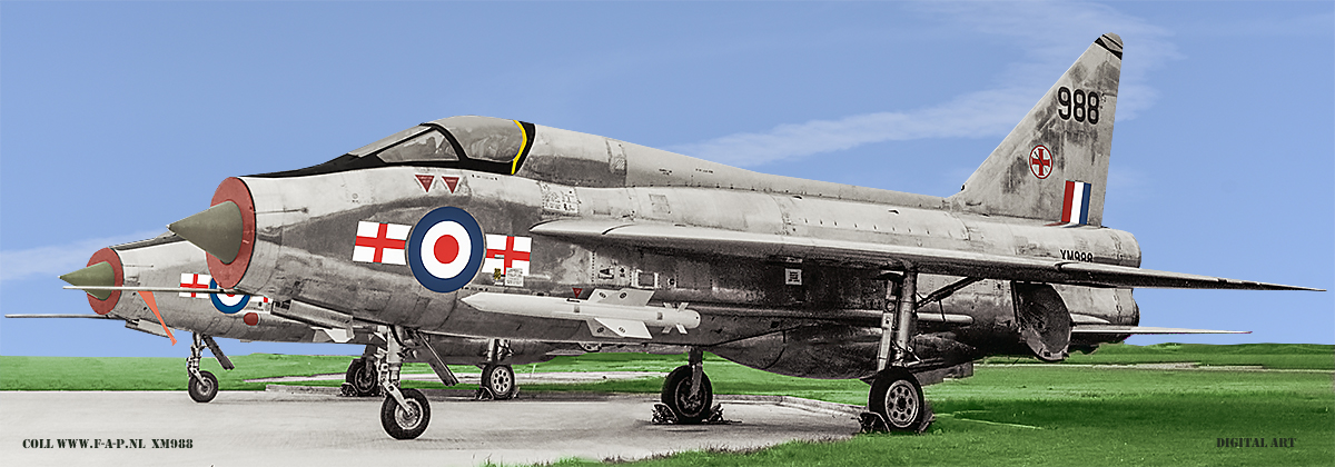 English Electric Lightning T4   XM988   c/n-95076   226-OCU of the Royal Air Force