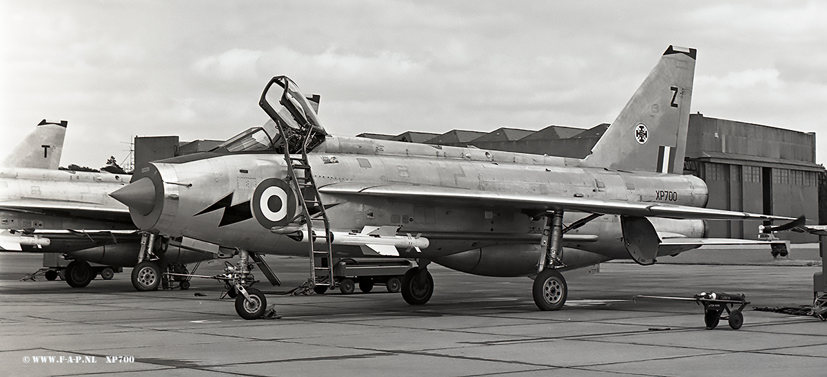 English Electric  Lightning F-3  XR-700  111-Sqd