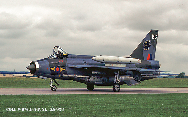 English Electric  Lightning F-6    XS928    Binbrook