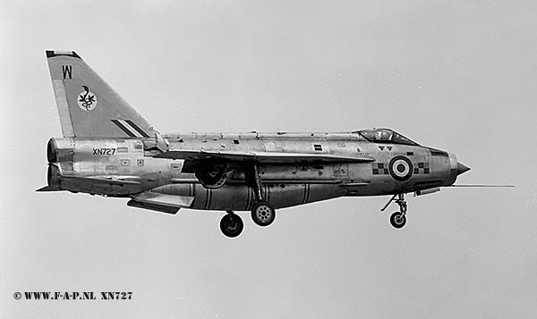 English Electric Lightning F-2A XN727   C/n 95099     92-Sqd.