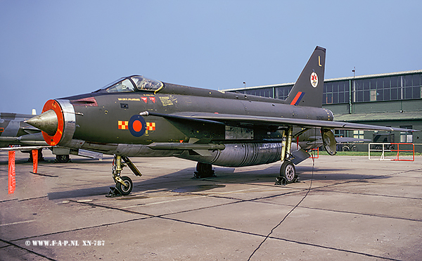 English Electric Lightning F-2A XN-787   92-Sqd   Wieldenrath