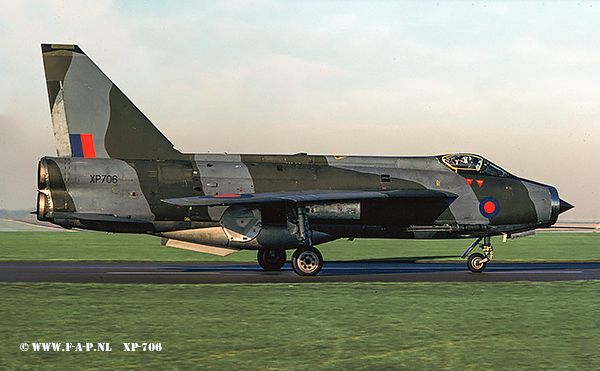 English Electric Lightning  F-3   XP706   Binbrook 