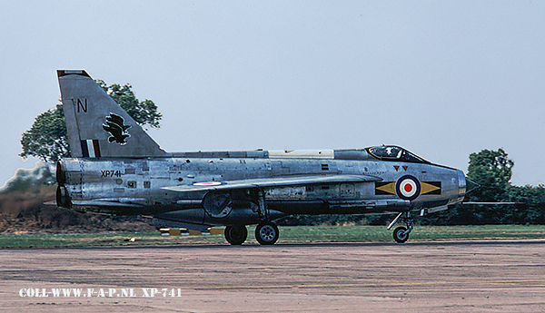 English Electric Lightning  F-3  XP741   11-Sqd  