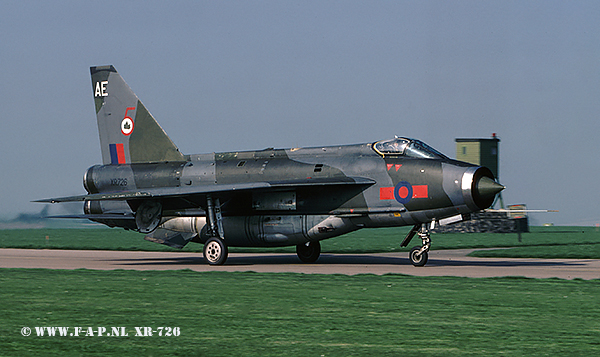 English Electric  Lightning F-6  XR-726  At Binbrook