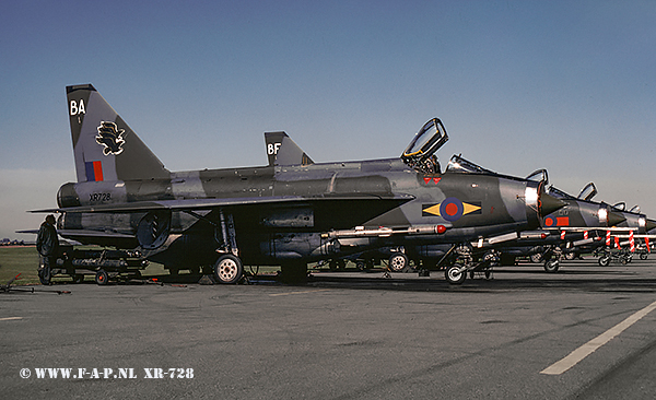 English Electric  Lightning F-6  XR-728  At Binbrook