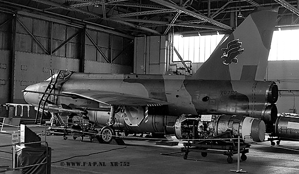 English Electric  Lightning F-6  XR-752  11-Sqd   Binbrook  26-08-1978