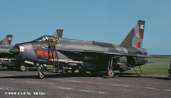 English Electric  Lightning F-6  XR-754  Binbrook