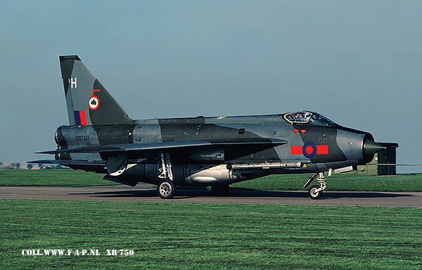 English Electric  Lightning F-6  XR-759  Binbrook