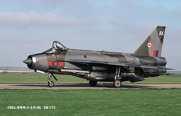 English Electric  Lightning F-6  XR-771   Binbrook