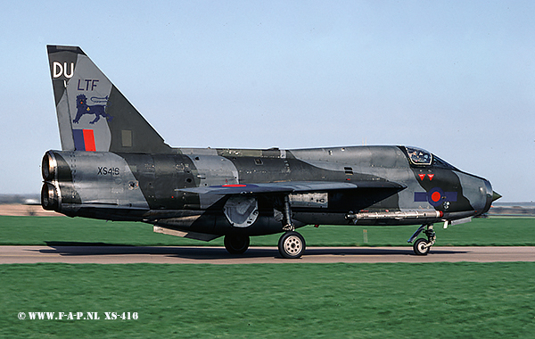 English Electric  Lightning T-5    XS416     Binbrook