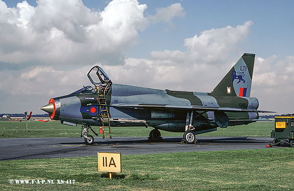 English Electric  Lightning T-5    XS417     Binbrook  26-08-1978