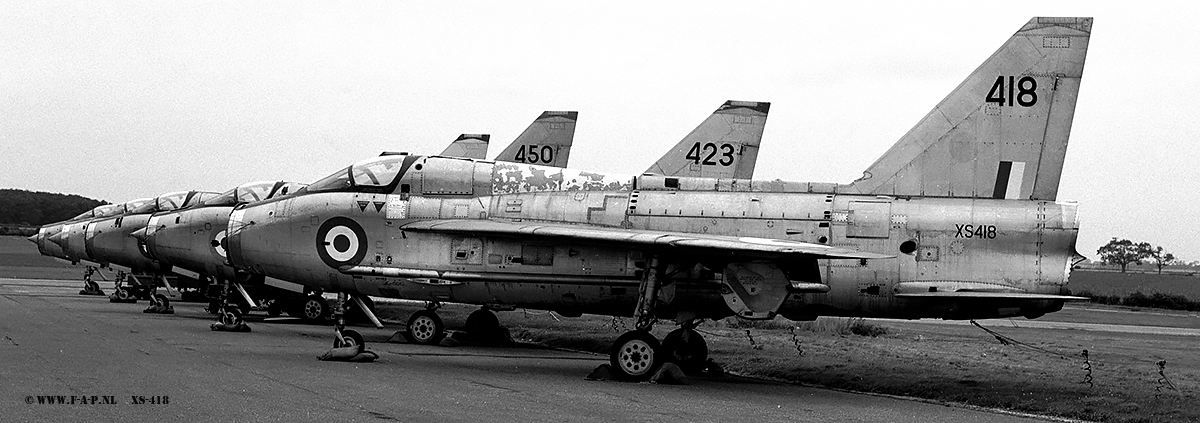 Lightning T-5   XS-418  226-OCU  Binbrook  26-08-1978