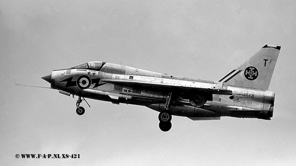 English Electric  Lightning T-5    XS421    Binbrook