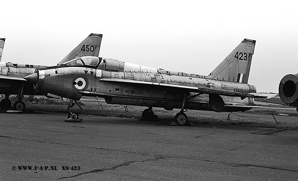 Lightning T-5   XS-423    226-OCU  Binbrook  26-08-1978