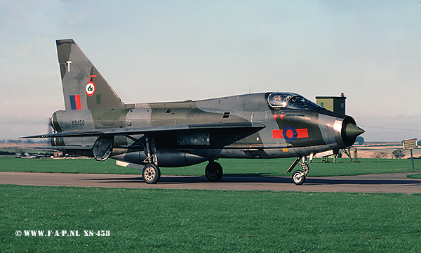 English Electric  Lightning T-5    XS458    Binbrook  