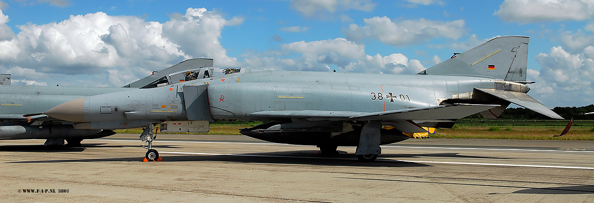 Phantoms F-4F   38+01  Wittmund 05-06-2009