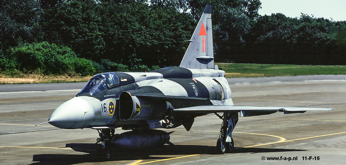 Saab JA-37 Viggen       11    37-411        c/n- 37-411    of-F-16    Seen here  at Leeuwarden  06-07- 2001