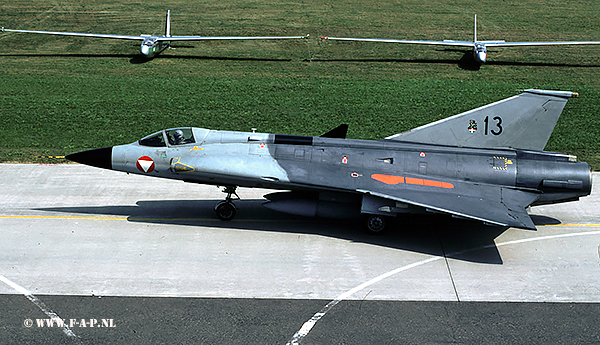 Saab Draken  13   at  Hradec-Kralove  31-08-2002