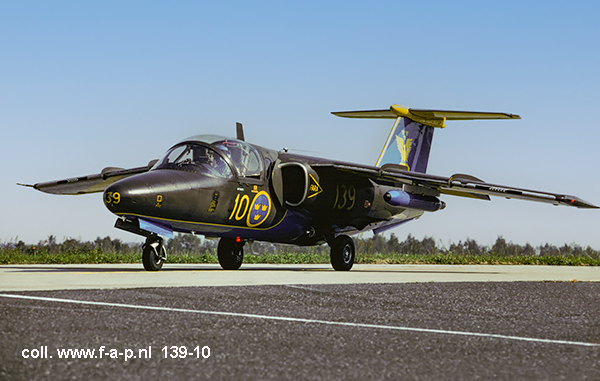 Saab 105 (Sk 60)   139    c/n-60139   F-10  c/n-60033   Cambrai - pinoy (closed)