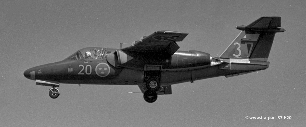 Saab SK-60  37  F-20  RSAF   a t Leeuwarden   05-06-1974