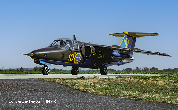 Saab 105 (Sk 60)      96   c/n-60096   F-10  c/n-60033   Cambrai - pinoy (closed)