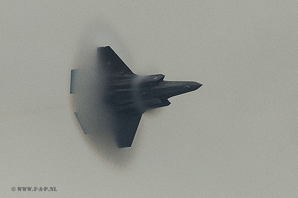 F-35 Lightning-2  F-001    Leeuwarden 11-06-2016