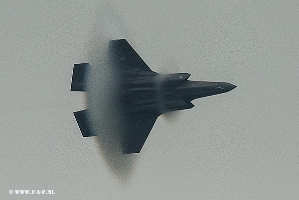 F-35 Lightning-2  F-002    Leeuwarden 11-06-2016