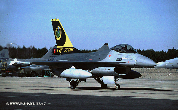 F-16A   FA-47    Special Colours  RBAF  Powidz  20-Apr-2002