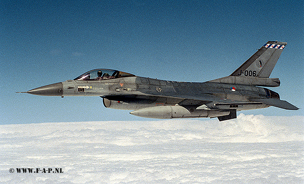 F-16A J-006 of 322-Sqd Flying home from Manas  27-06-2003