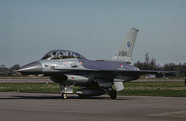 F-16B  J-269  TCA  Leeuwarden Apr-1984