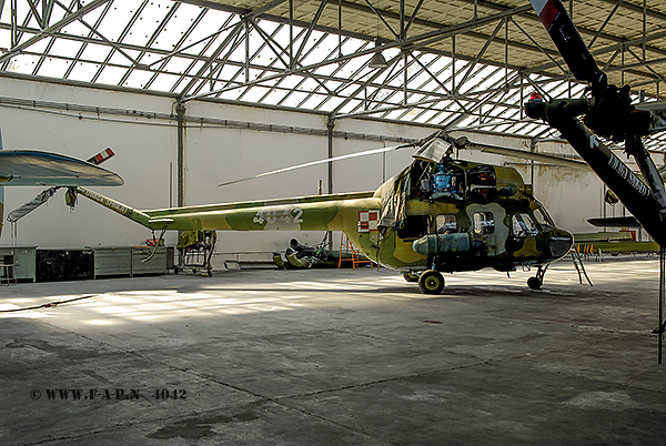 Mil Mi-2      4042   Deblin  25-04-2006