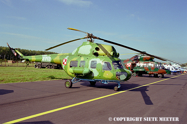 Mil Mi 2   4712  2-OSzL    Radom  09-08-2000