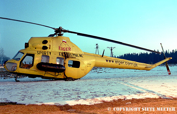 Mi-2   RA-23666    (544122045)   Ex Rzeszow  ex 36 red  Soviet af   Nowy Targ  near Zakopane  jan-2003 