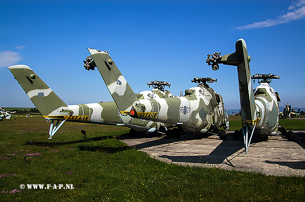 Mil Mi-24 D  Hind D    96+27  HEER  c/n-110162  EX NVA-434   for spare parts at  of the  87th Bakony Regiment  Szentkiralyszabadja   07-07-2004