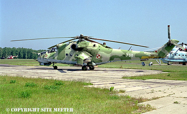 Mil Mi  24-V Hind   736   of 1-ESSz/56-KPSB    Darlowo  26-06-2001