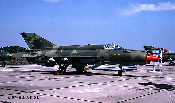 MiG 21Bis-Sau    2421   ex 853  NVA     Drewitz 29-07-1992