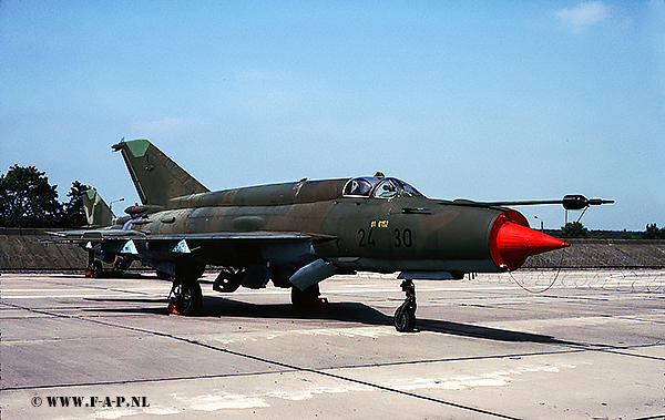 MiG-21-Bis Lasur   2430   ex  875  NVA   Drewitz  29-07-1992