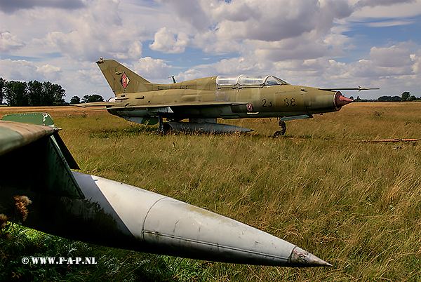 MiG 21-U-400  (661016)   251-2388 ex FAG-15   Sommerda  20-08-2008