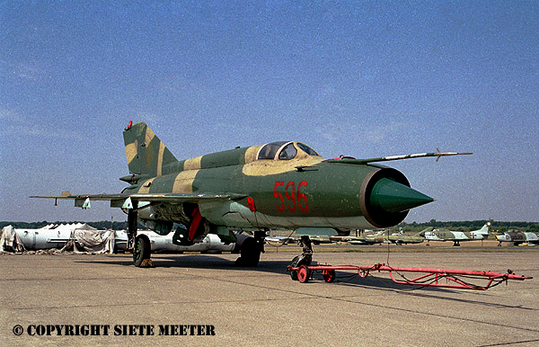 MiG 21 M    596     (960708)    Berlin Gatow  10-07-1997