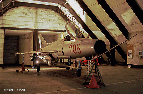 MiG-21-F-13   JG-8    705  N74211707 