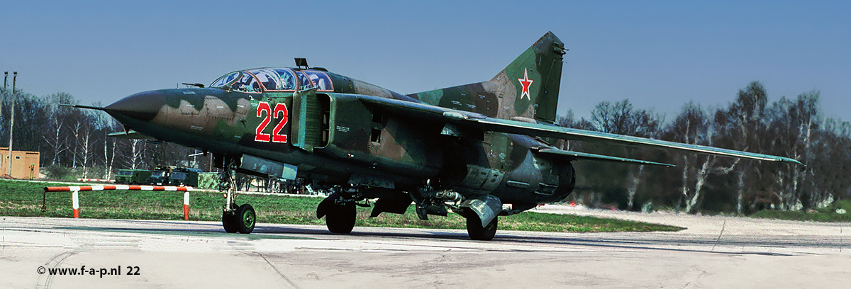 Mikoyan-Gurevich MiG-23UB    22    c/n-6901905   of the 787 IAP Russia - Air Force  Finow Eberswalde  11 May 1993