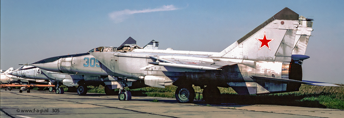 Mikojan-Goerevitsj MiG-25 P  305 C/N-n84042474   Zhukovsky, Russia 20-08-1995