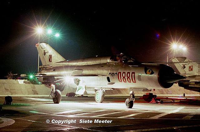 MiG 21Bis  0880 1-Pluk- Babie Doly 22-02-2000