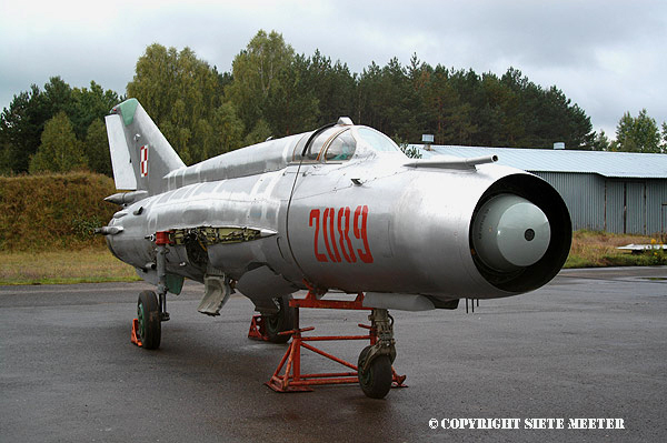 MiG 21R   2089    32-PLM   Babimost   01-10-2004