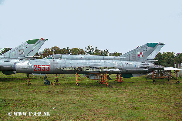 MiG 21R   2533    32-PLM   Buk  30-09-2004