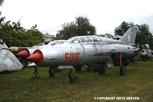 MiG 21UM   5016  ex 3-PLM  Buk  30-09-2004