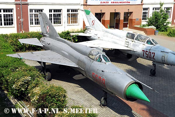 Mikoyan - Gurevich MiG-21 PFM 5609 c/n 94A5609 Wroclav 24-05-2007