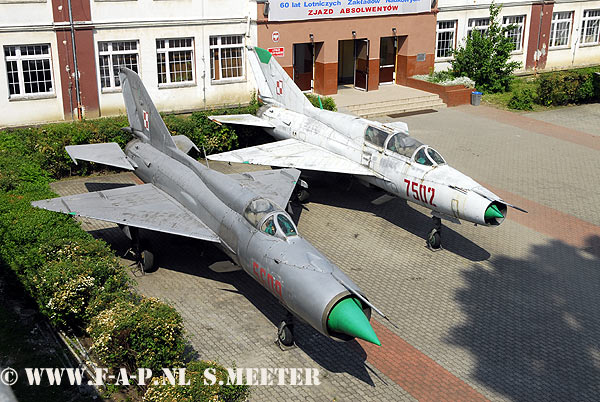 Mikoyan - Gurevich MiG-21 PFM 5609 c/n 94A5609 Wroclav 24-05-2007