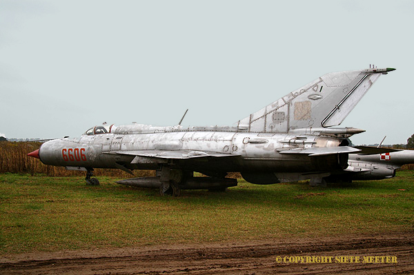 MiG 21 PFM    6606    Zarska Nowa Wies   26-09-2004