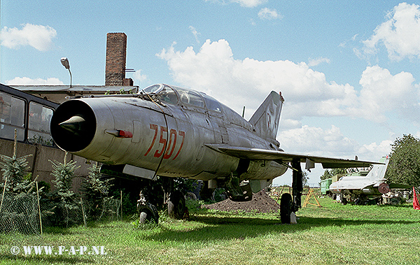 MiG 21UM   7507    Buk 22-08-2003